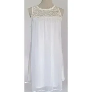 As U Wish | Dresses | As U Wish Juniors White Lace Yoke Flowy Sleeveless  Chiffon Lined Dress New Xs | Poshmark